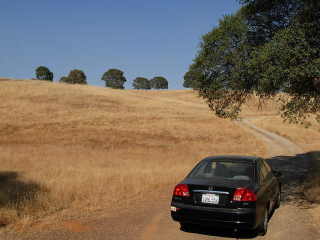 From the entrance gate of Vaira site. I drove my Civic.
