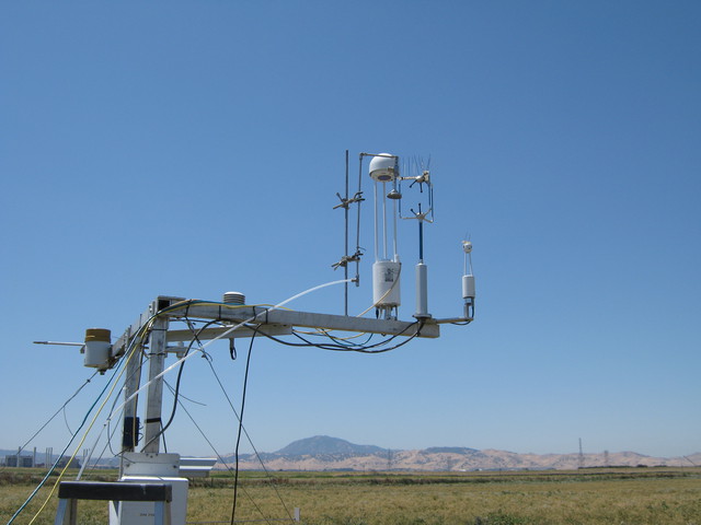 Sherman pasture eddy tower with Mt Diablo in background
