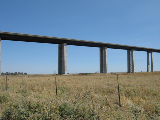 Renovation work on bridge pier