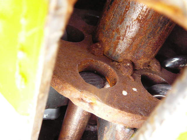 Inside a gate lock carousel 