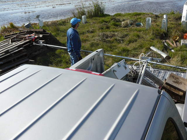 Dennis helping to move the rice eddy tower