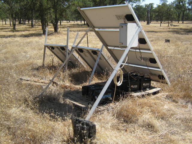 Solar panels and batteries of Floor power