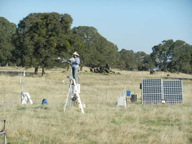 Siyan cleaning radiometers on the Vaira tower