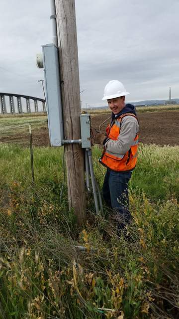 Cove on site messing with the power