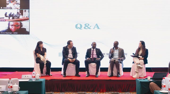 Thumbnail image of Xi Xi hosting a Q&A workshop 