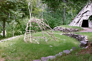 e_Img22.jpg (213933 bytes)